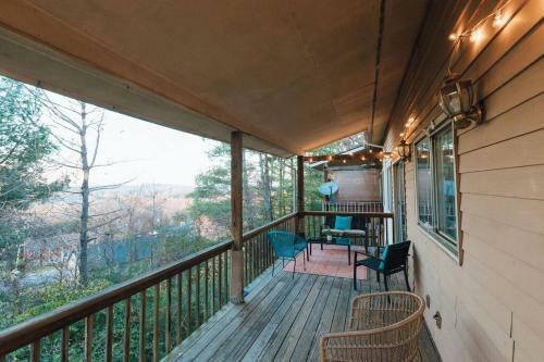Apartamento Stylish Elegant Getaway King Bed Deck Views