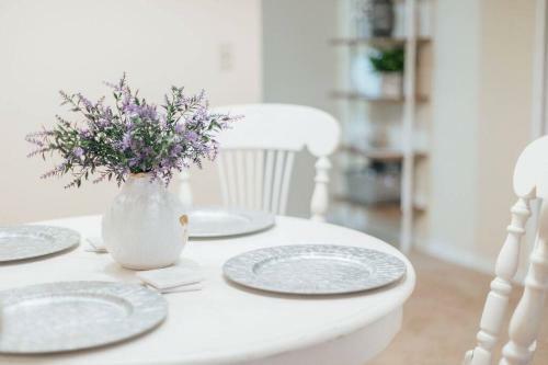 Apartamento Stylish Elegant Getaway King Bed Deck Views