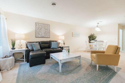 Apartamento Stylish Elegant Getaway King Bed Deck Views