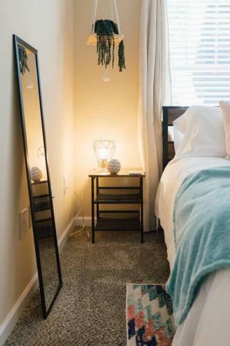 The Bohemian Escape Near Etsu- King Bed!