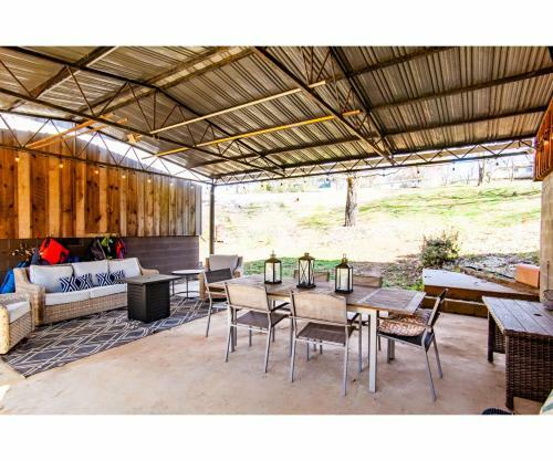 Classic Lake House Lakefront With Fire Pit And Dock