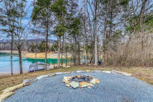 Norris Lake Escape