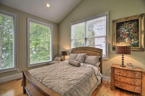 Lakefront Cottage With Private Double Dock