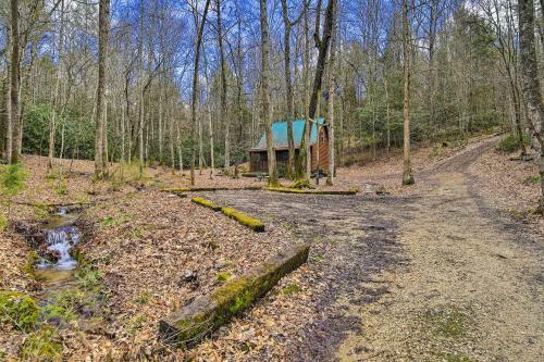 Peaceful Cabin With Fire Pit On Cross Creek Ranch!