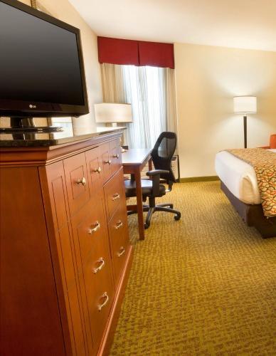 Hotel Drury Inn & Suites Charlotte University Place