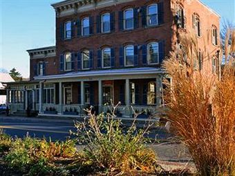 Posada The 1850 House Inn & Tavern