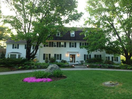 Bed & Breakfast Adair Country Inn & Restaurant