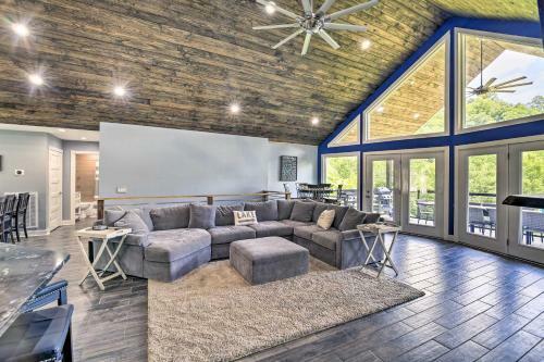 Luxe Lake Norris Home With Private Dock And Grill