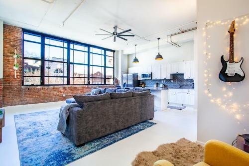 Apartamento Spacious Sterchi Loft Getaway- Downtown Getaway