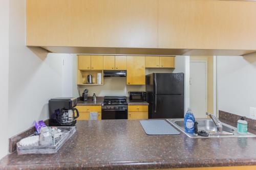 Apartamento Fully Furnished Downtown Studio - Walk Score 85