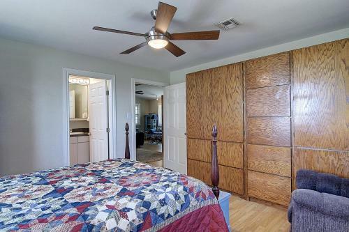 Fantasy Oaks Lodge