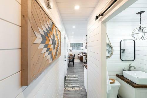 The Live Oak Tiny Container Home Near Magnolia