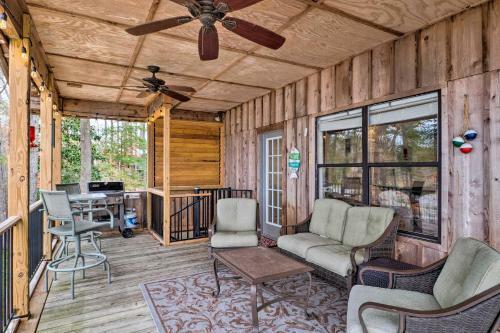 Lakefront Burkeville Gem With Boathouse And Dock!