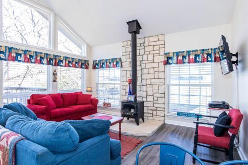 Cozy Retreat On Lake Lbj