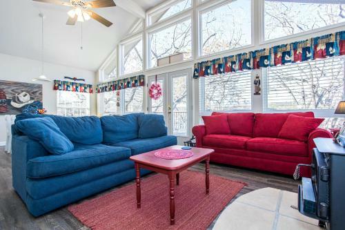 Cozy Retreat On Lake Lbj