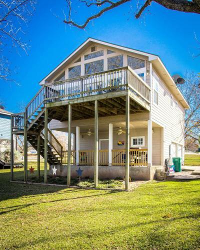 Cozy Retreat On Lake Lbj