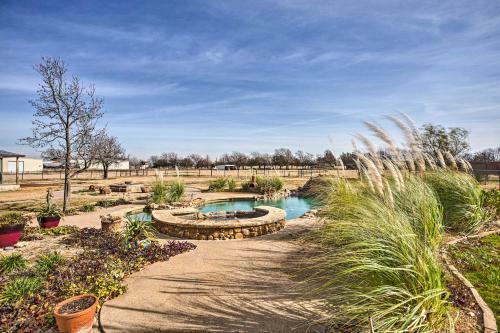 Luxurious Celina Villa On 10 Acres With Pool!