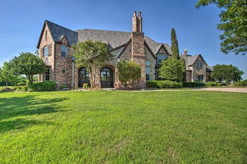 Lavish Celina Home With Patio And Game Room!