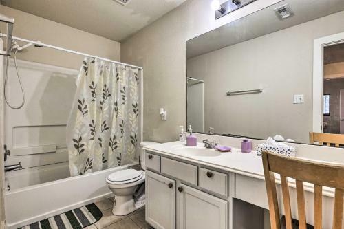Family-friendly Conroe Home With Patio And Grill!