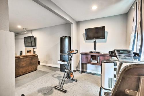 Family-friendly Conroe Home With Patio And Grill!
