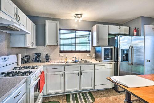 Family-friendly Conroe Home With Patio And Grill!