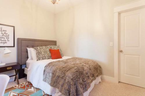 Charming 4bd Bohemian East Nashville Home
