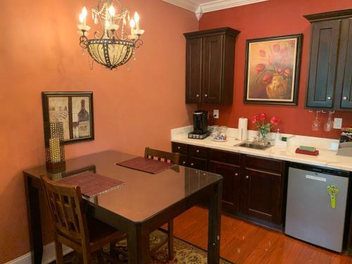 Hostal Rick's Downtown Nashville Guest House