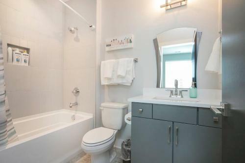 Luxury Townhome Skyline Views Mins To Dt