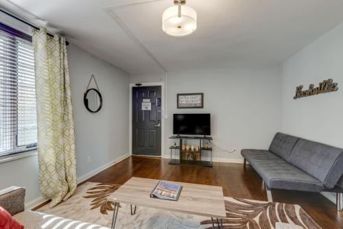 Apartment By Vandy Minutes To Downtown -102