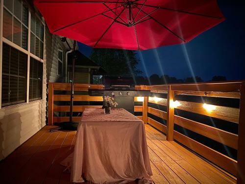 Beautiful, Full Lake Home