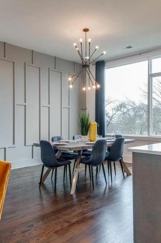 4 Connecting Condos - Sleeps 32 To 36 - Firepits - Garages - Rooftops Decks - Great Views - Security