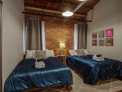 Modern Luxury At The 1865