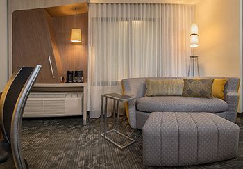Hotel Courtyard By Marriott Asheville Airport