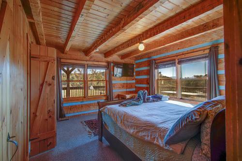 Stunning Cabin: 7 Acres, 360 Views, 20min To Park!