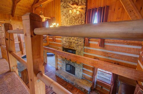 Stunning Cabin: 7 Acres, 360 Views, 20min To Park!