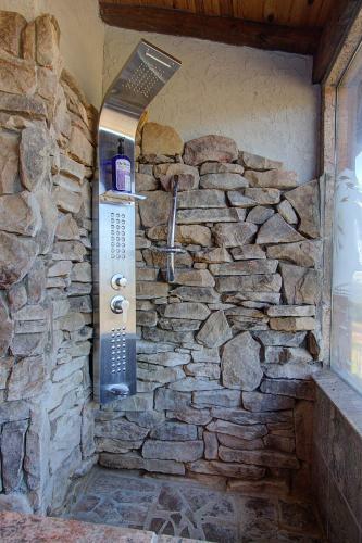 Stunning Cabin: 7 Acres, 360 Views, 20min To Park!