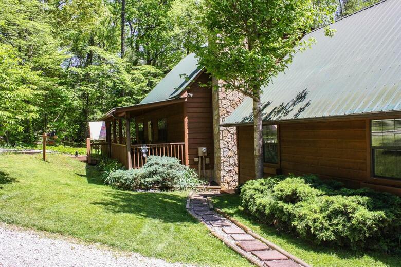 A Cowpoke's Dream Cabin