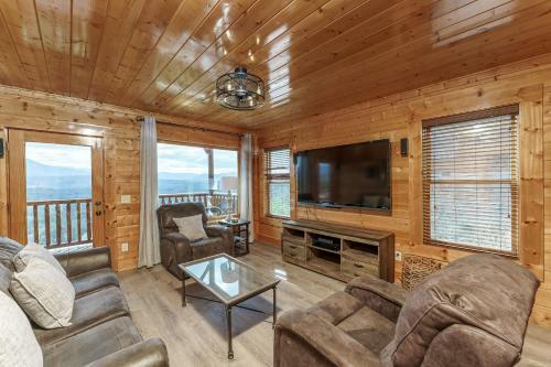 High Expectations - Mountain View, Game Room, Hot Tub