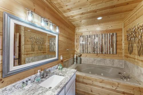 High Expectations - Mountain View, Game Room, Hot Tub