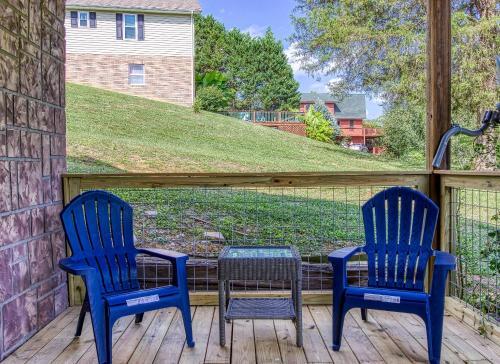 Apartamento Fun & Games By Honeybearcabins 2br/1ba Sleeps 7