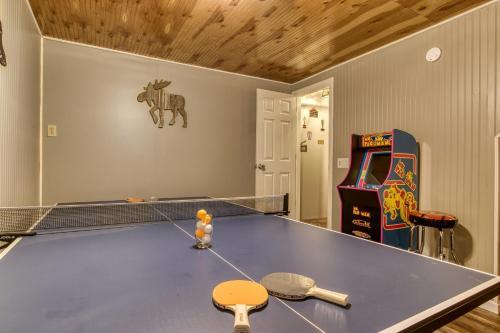 Apartamento Fun & Games By Honeybearcabins 2br/1ba Sleeps 7