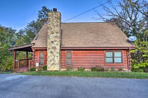 Sevierville Cabin With Boat Launch And Hot Tub!