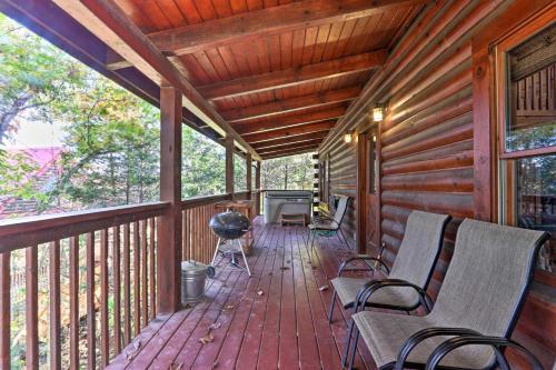 Sevierville Cabin With Boat Launch And Hot Tub!