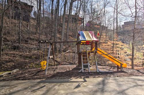 Sevierville Cabin With Boat Launch And Hot Tub!