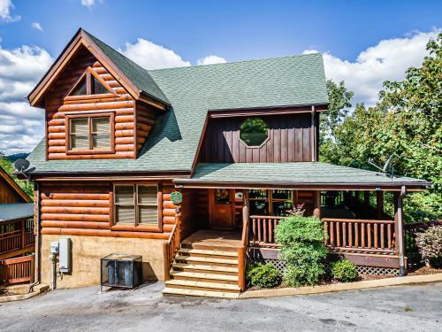 Timberwolf Vista W Hottub Pool Resort View