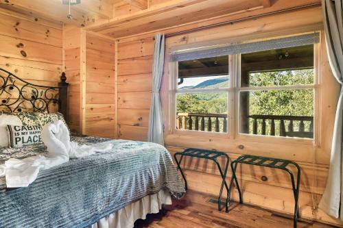 Timberwolf Vista W Hottub Pool Resort View