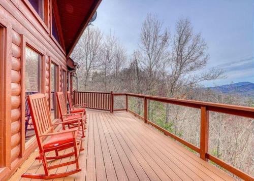 Sunset Rendezview #332 By Aunt Bug's Cabin Rentals