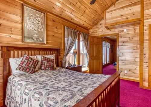 Bear Foot Lodge #308 By Aunt Bug's Cabin Rentals