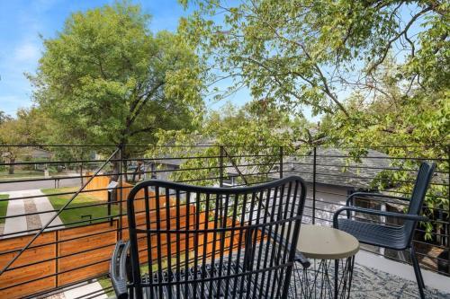 New Modern 2 Bedroom House In Hip Montopolis