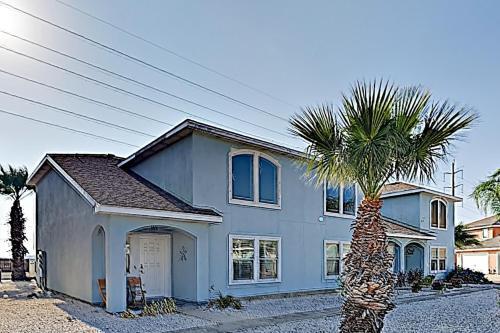 Village Townhomes On The Greens